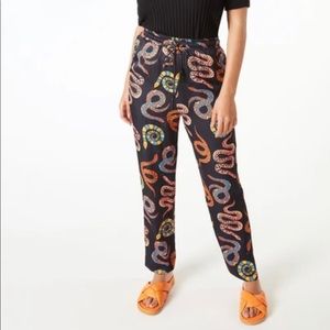 Farm rio snake print silky black pants